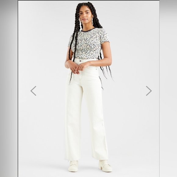 Levi's Baby Vanessa Floral T-shirt - Picture 3 of 10